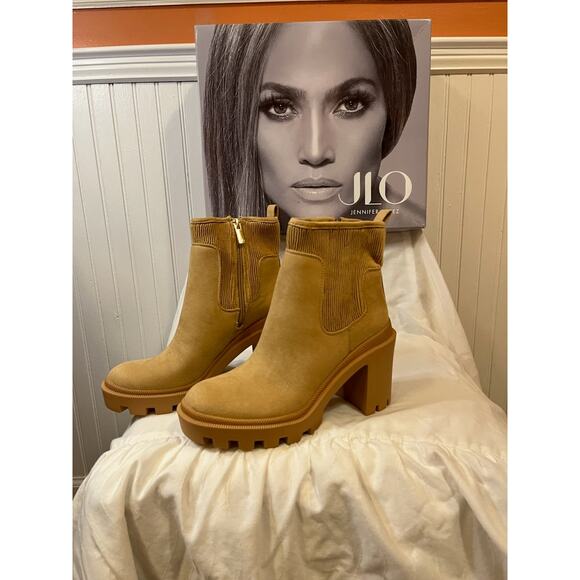JLO Jennifer Lopez Emalee Chelsea Ankle Boots, Cashew Tan, Size 7M – New in Box - Picture 3 of 7